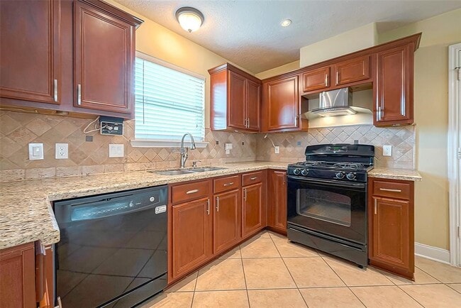 Photo - 11015 WARATH Oak Ct