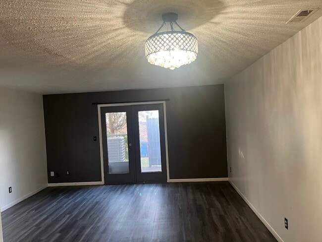 Photo - 368-368 Windsor Park Dr Unit 366