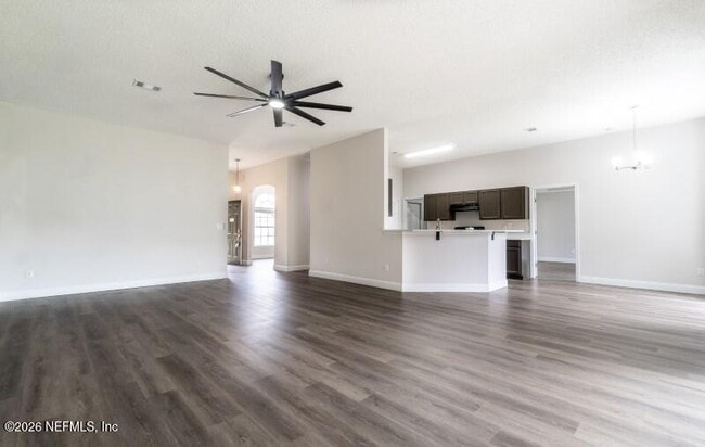 Photo - 557 Grand Parke Dr