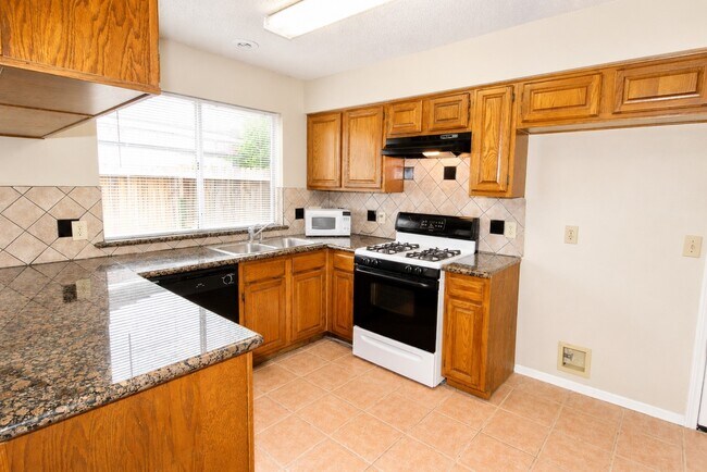 Photo - 3331 Oak Branch Ln