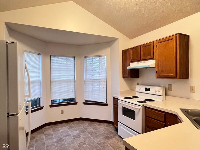 Photo - 4923 Peony Pl