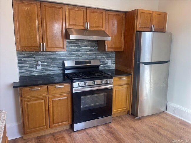 Photo - 200 Claridge Ave Unit 2