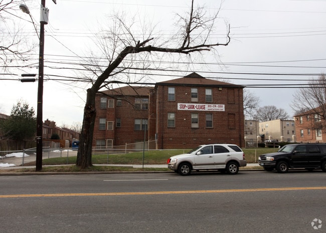 Wheeler Park Apartments - River East-Wheeler Road