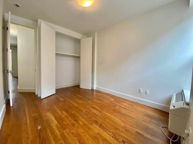 Photo - 848 Madison St Unidad 3