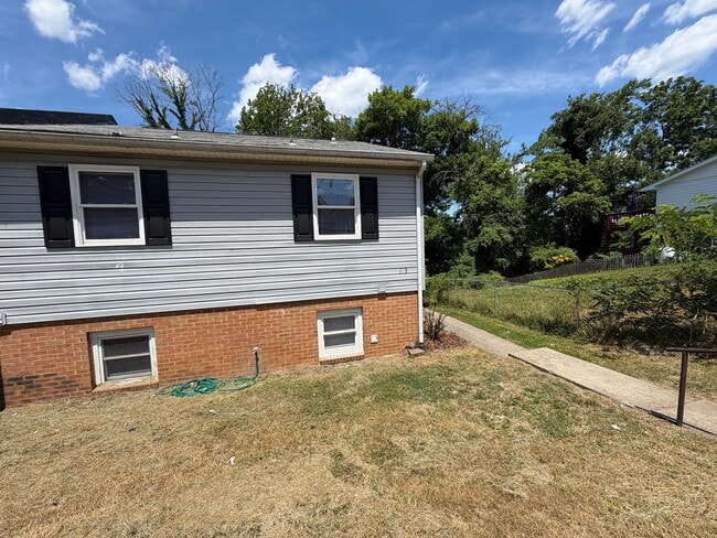 Photo - 813 Ridge St