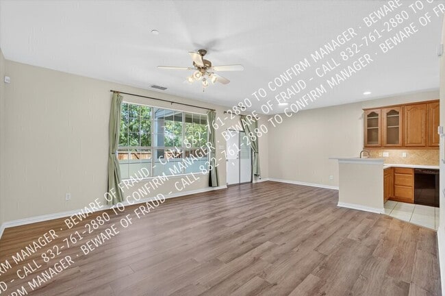 Photo - 7932 Hannah St