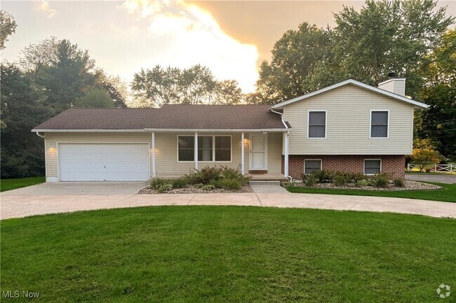 Building Photo - 273 Allen Dr Rental