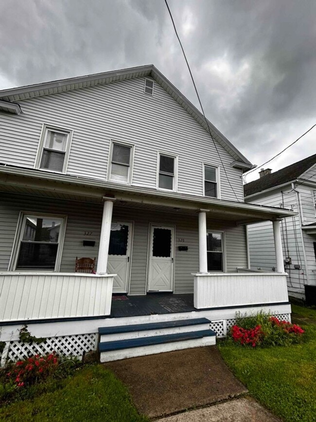 Building Photo - 327-329 Fremont Avenue Unit 329