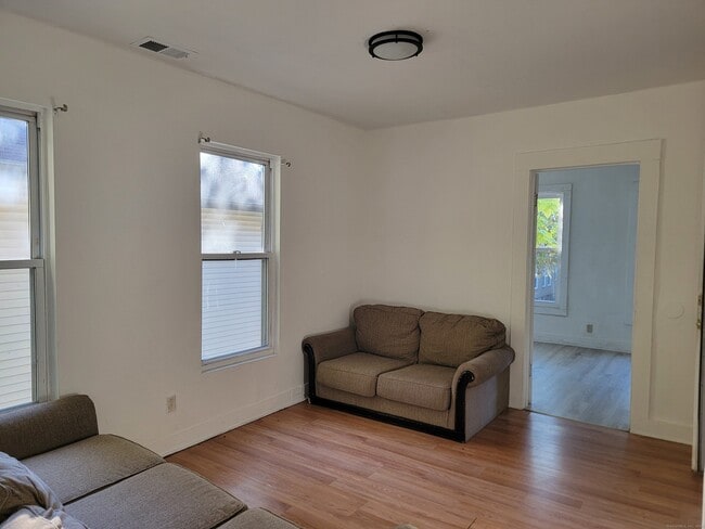 Photo - 27 Lilac St Unit 2