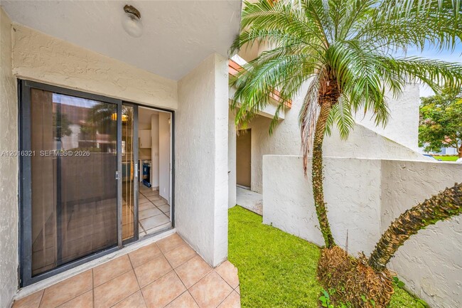 Photo - 5521 Courtyard Dr Unidad 5521