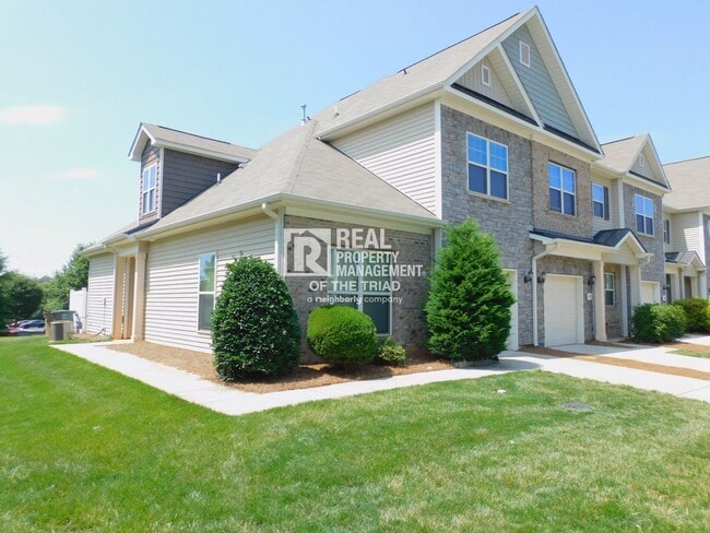 Beautiful 3 Bed / 2.5 Bath Home in NW Scho... - Beautiful 3 Bed / 2.5 Bath Home in NW Scho...