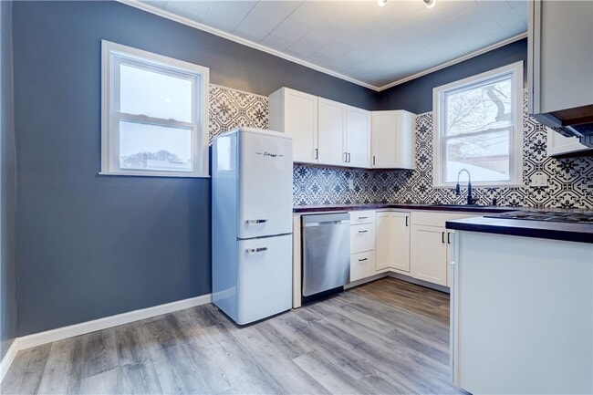 Photo - 2 Sumner Park