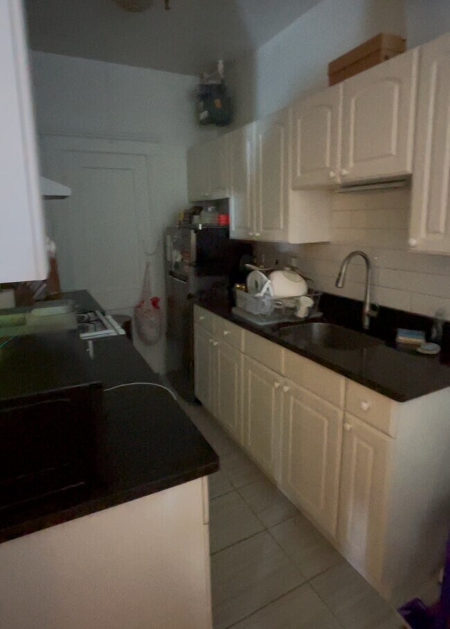 Photo - 80 Peterborough St