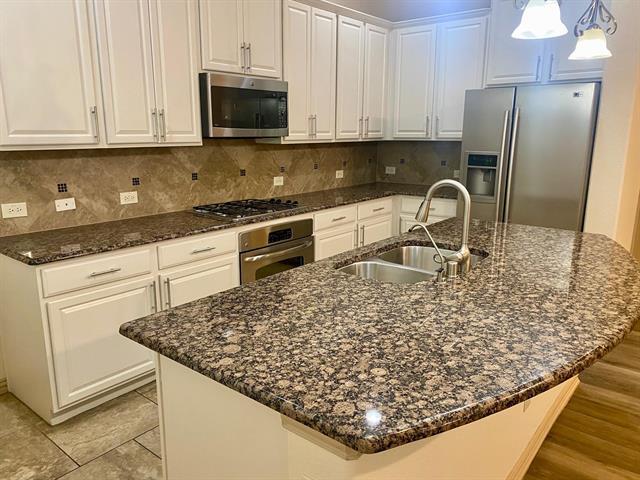 Photo - 2465 Embleton Dr