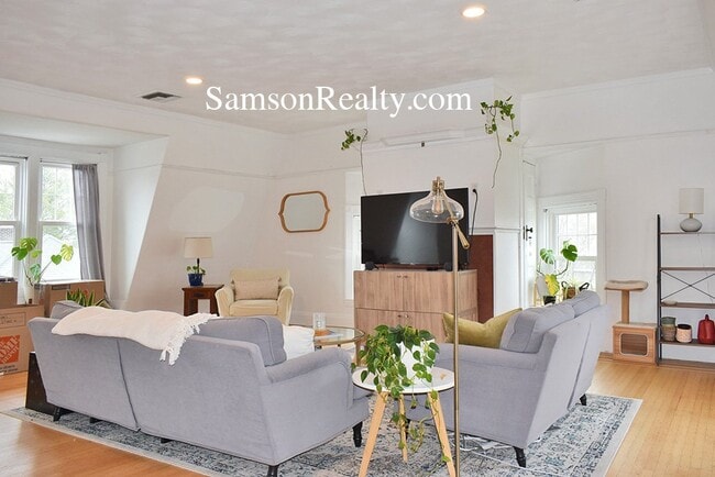 Photo - 420 Angell St Unit 3