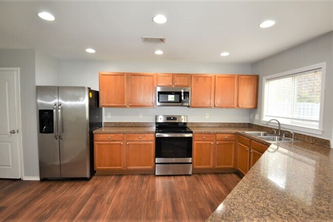 Photo - 12904 Lake Erie Ln