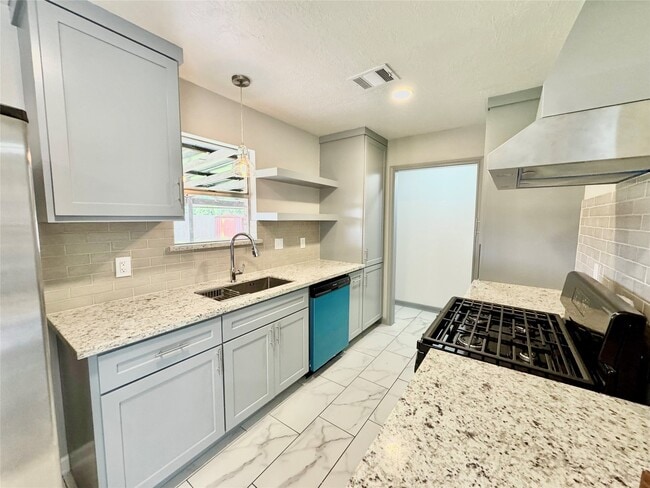 Building Photo - 3418 Abinger Ln