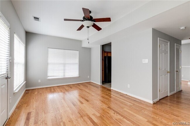 Photo - 5500 Millstream Ln