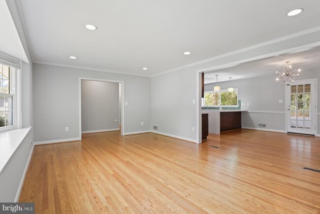Photo - 6139 Tompkins Dr