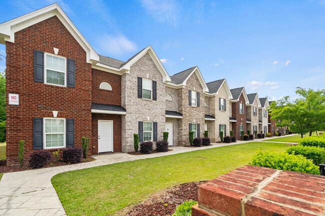 1184 Waxwing Dr