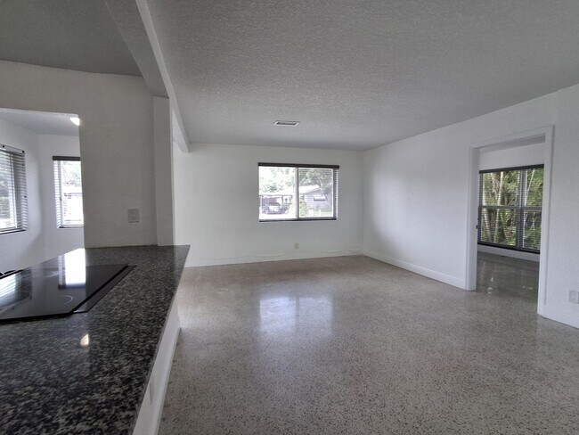 Photo - 1624 NE 25th St Unit 1624