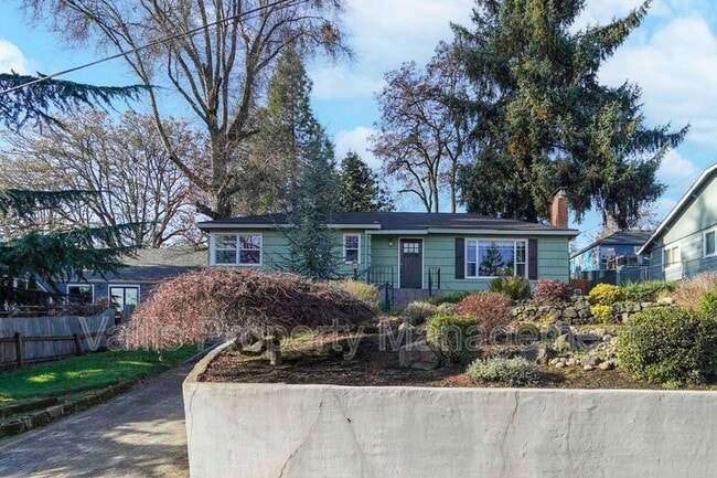 Photo - 1025 Terrace Dr NW