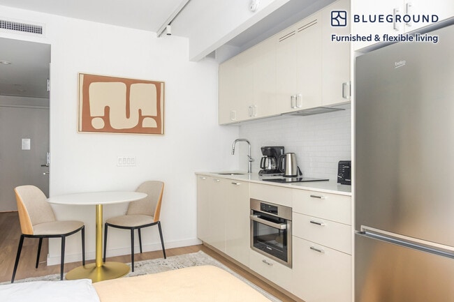 Photo - 266 W 96th St Unidad FL5-ID2029