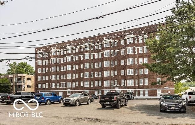 Photo - 230 E 9th St Unidad APT 304