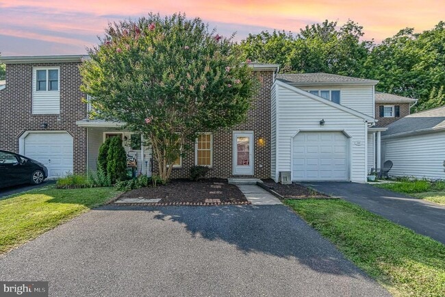 Photo - 507 Lexington Ave Townhome