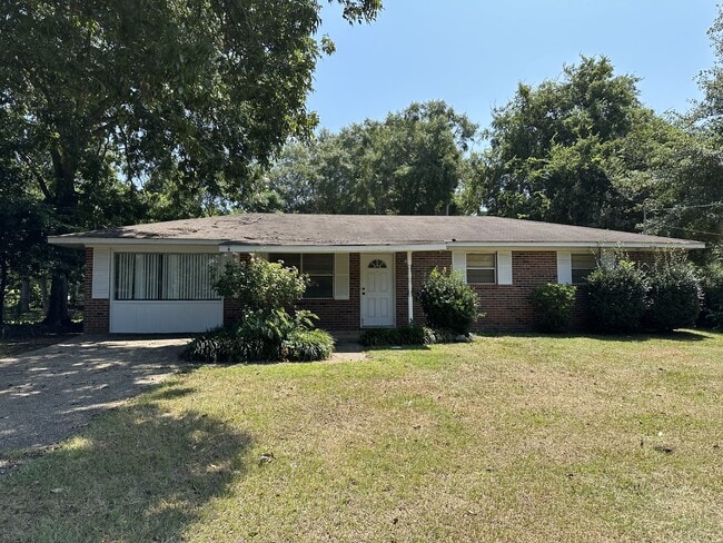 Building Photo - 6 Mancuso Dr