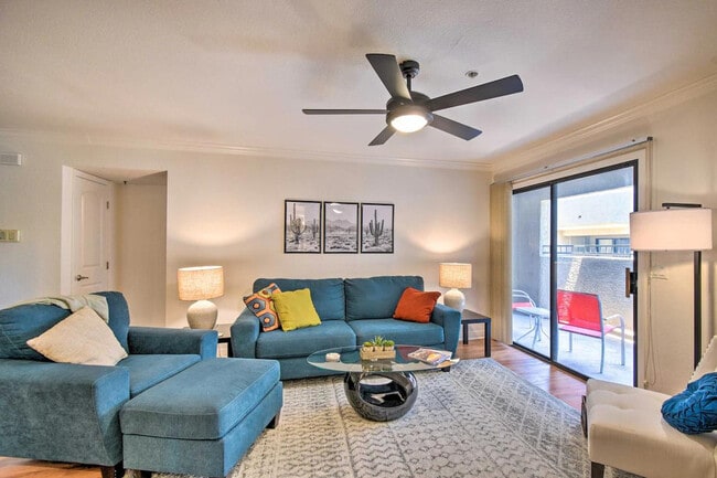 Photo - 2025 E Campbell Ave Unit ID1383665P