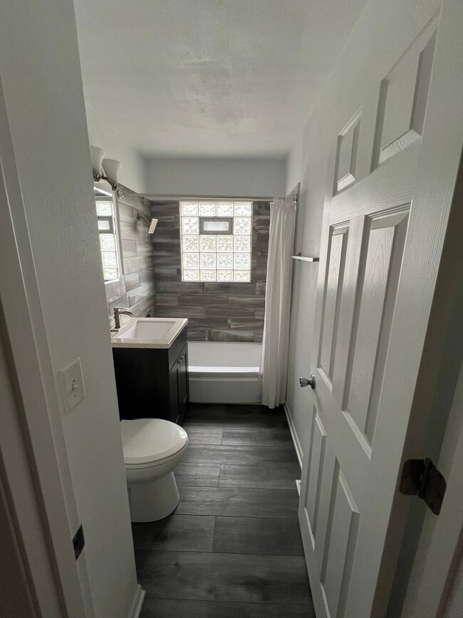 Foto principal - 5024 N 84th St