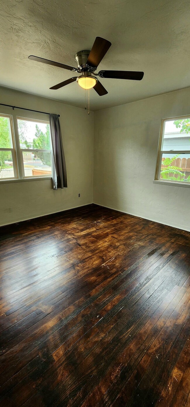 Photo - 1722 S Owyhee St