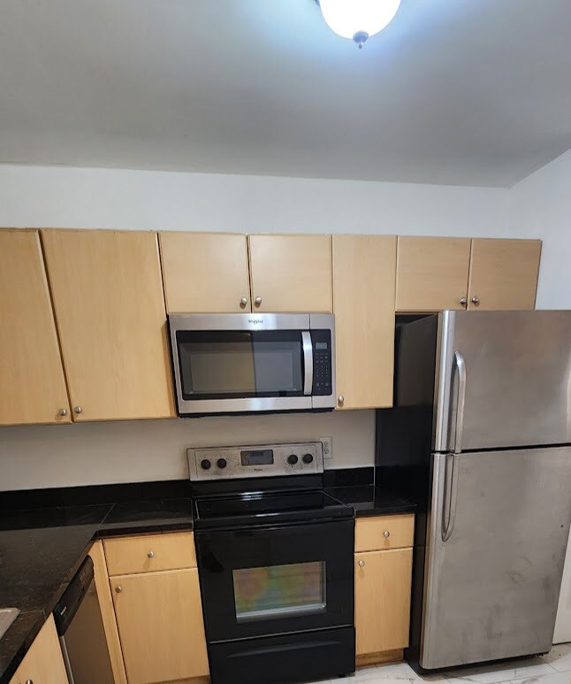 Photo - 902 NE 209th St Unit 203