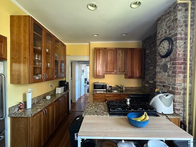 Photo - 64 Chestnut St Unidad 2