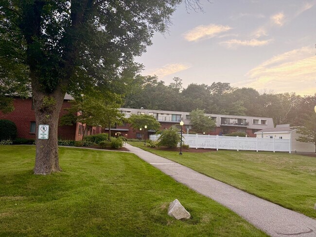 Photo - 573 Broad St Unit 128