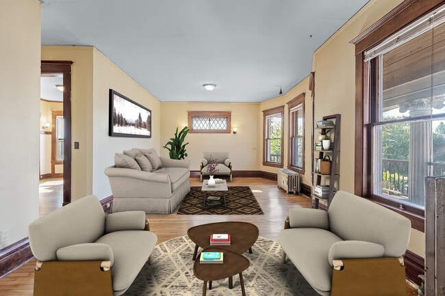 2215 Pleasant Avenue South - 2215 Pleasant Avenue South