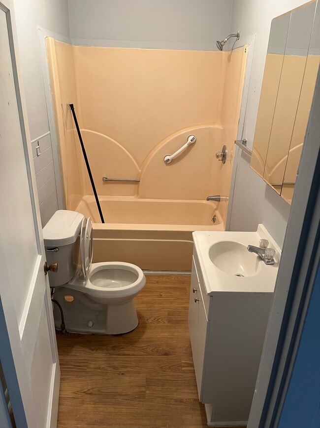 Photo - 913 E Lincoln St Unidad 913