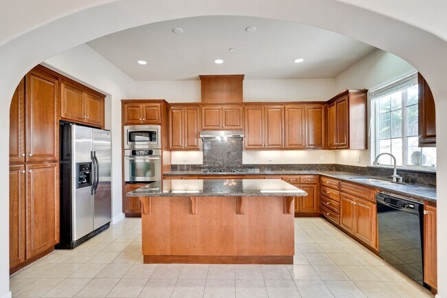 Photo - 104 Alden Ct