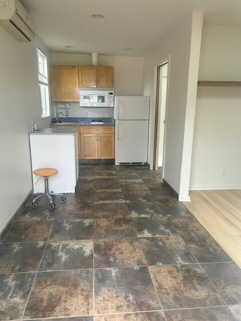 1311 Marine St