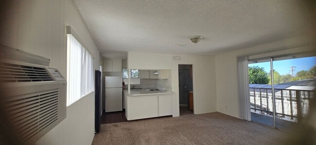 Building Photo - 4641 55th St Unit 4641-A