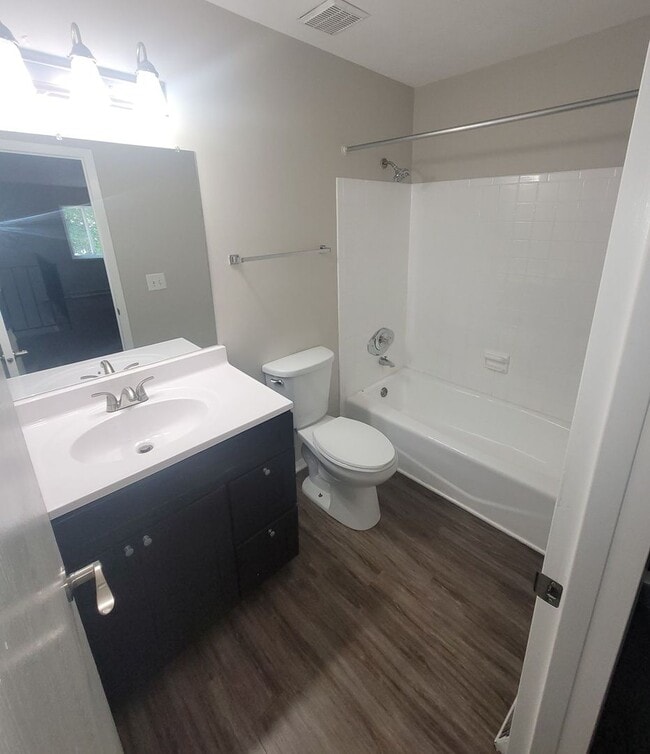 Photo - Loft style 1BR, open floor plan! Spacious! Unit K1