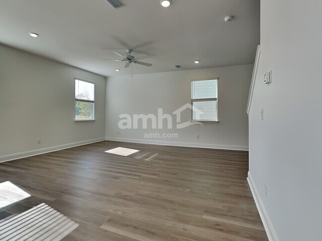 Photo - 168 Portside Pk Dr