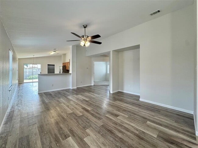 Photo - 916 Gentry Dr