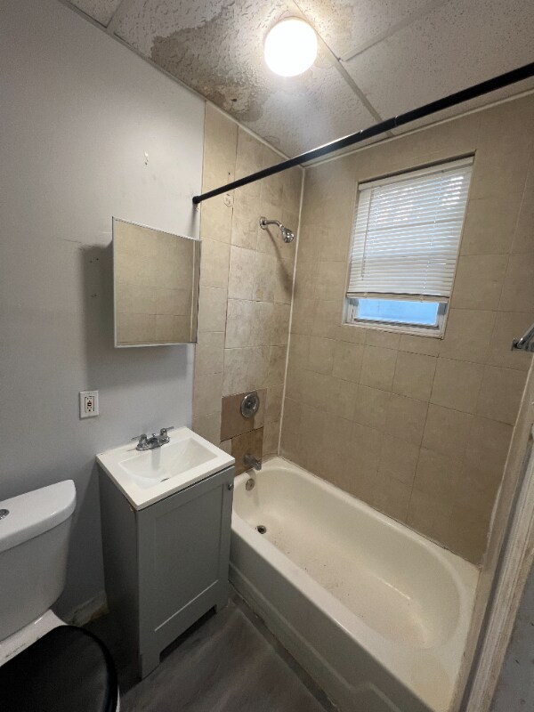 Photo - 4 Eaton Pl Unit 2