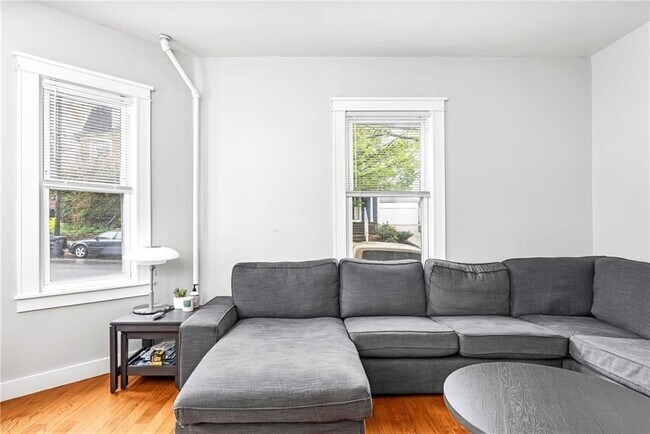 Photo - 2 Poplar St Unit 1