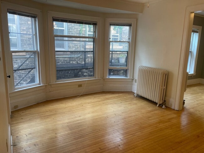 Photo - 1228 E Brady St Apartments Unit B