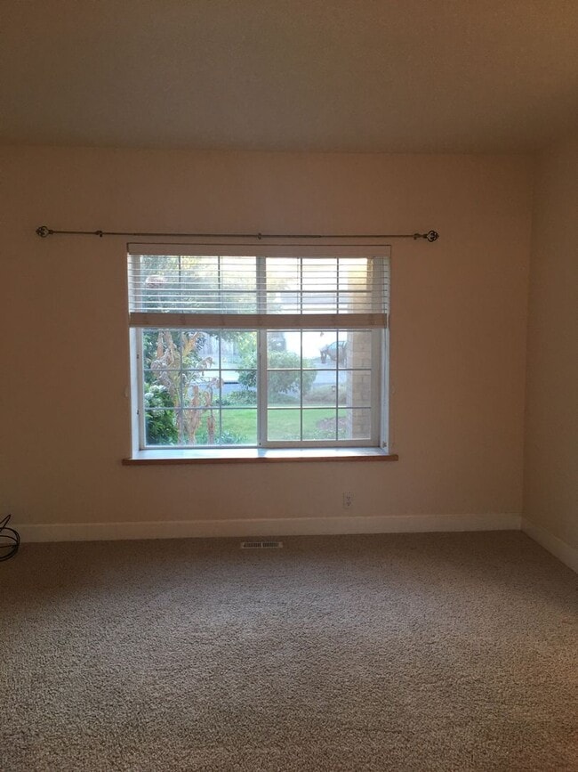 Photo - 2057 Berwin Ln Unit 2057
