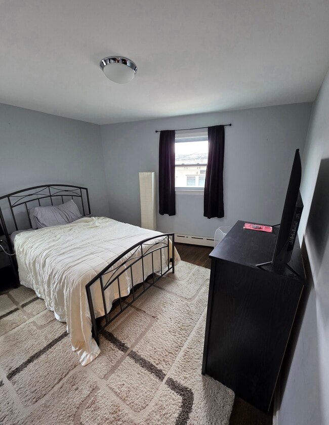 Photo - 1832 E 2nd St Unit 2Fl