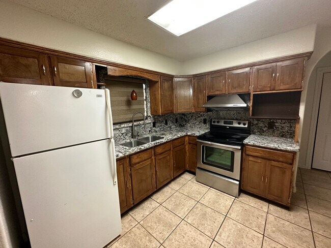 Photo - 409 Gaucho Ln